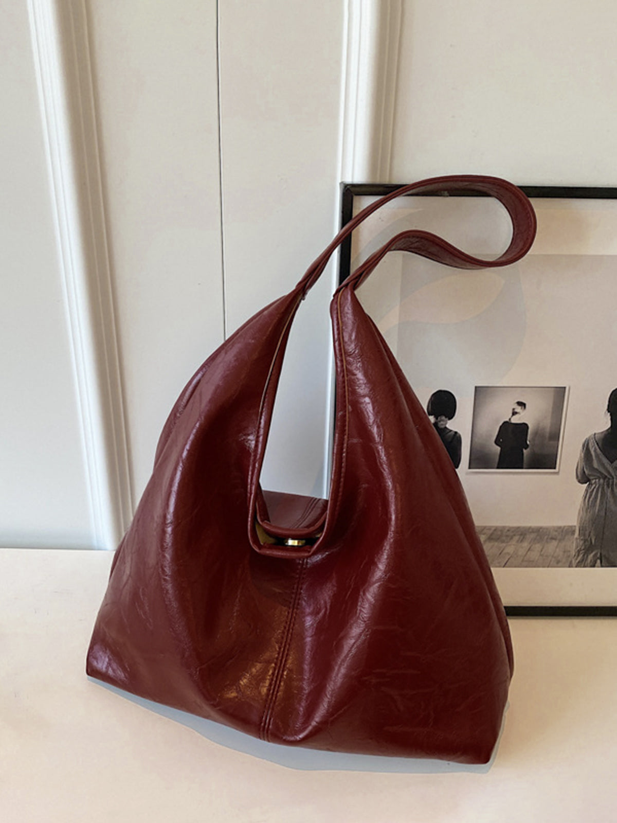 Leisure Button Clasp Hobo Bag with Adjustable Shoulder Strap