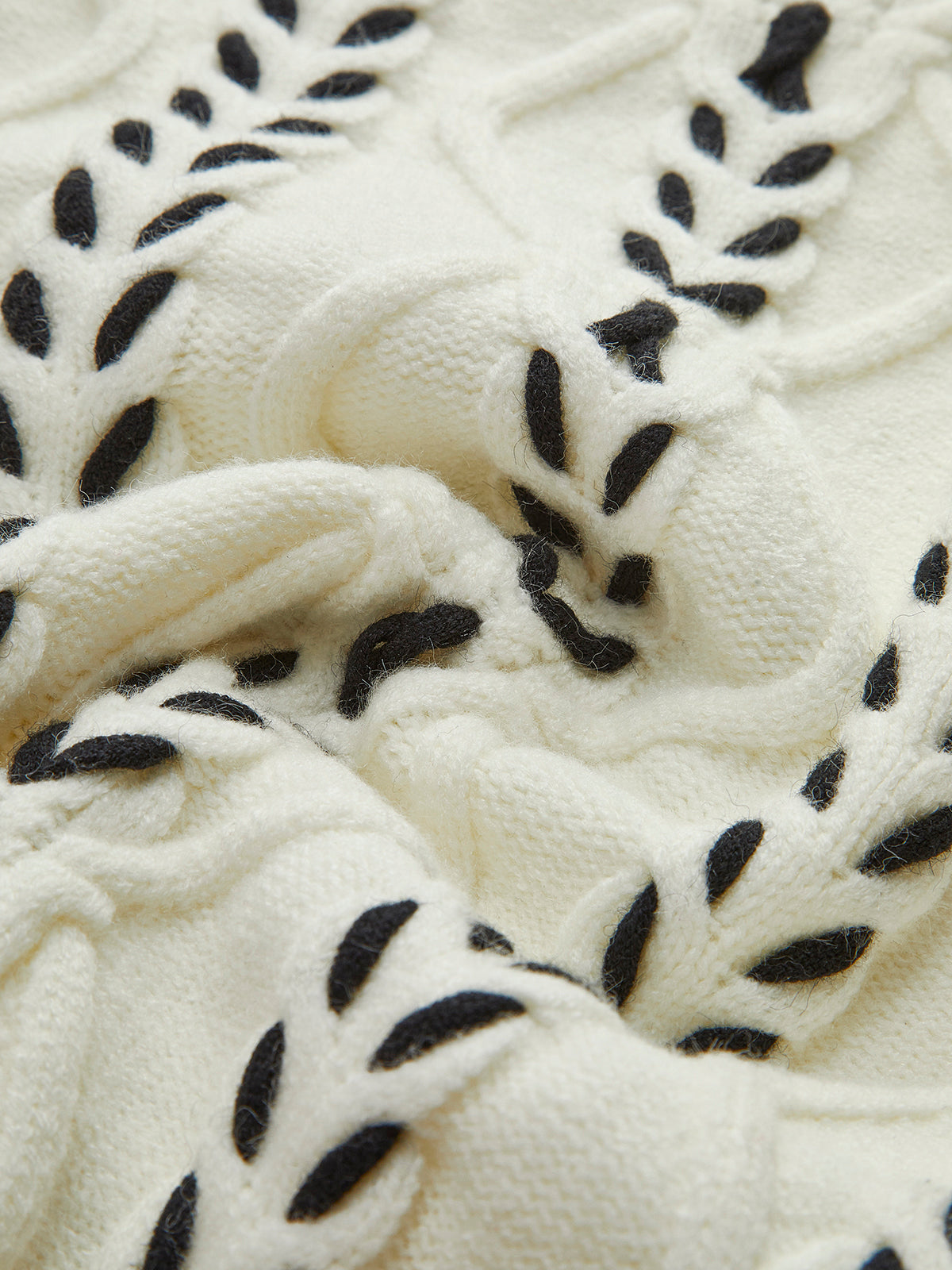 Contrast Binding Cinched Sweater with Puff Sleeves and Ribbed Detail