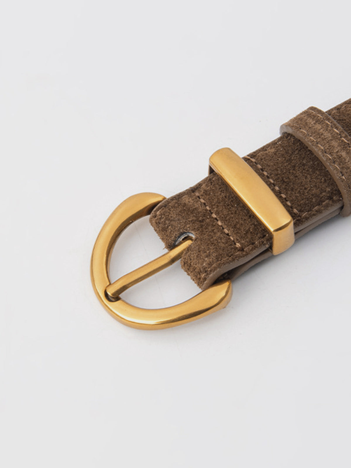 "Soft-Buckle Leather Belt - Stylish Adjustable Comfort Fit"