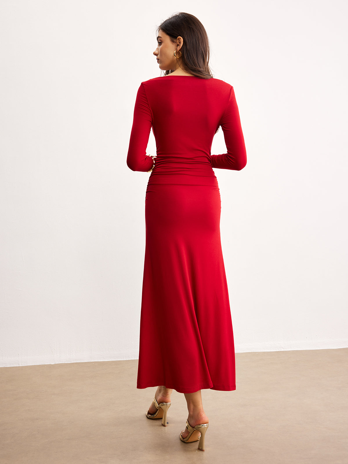 Off-Shoulder Ruffle Knit Dress for Summer Evenings