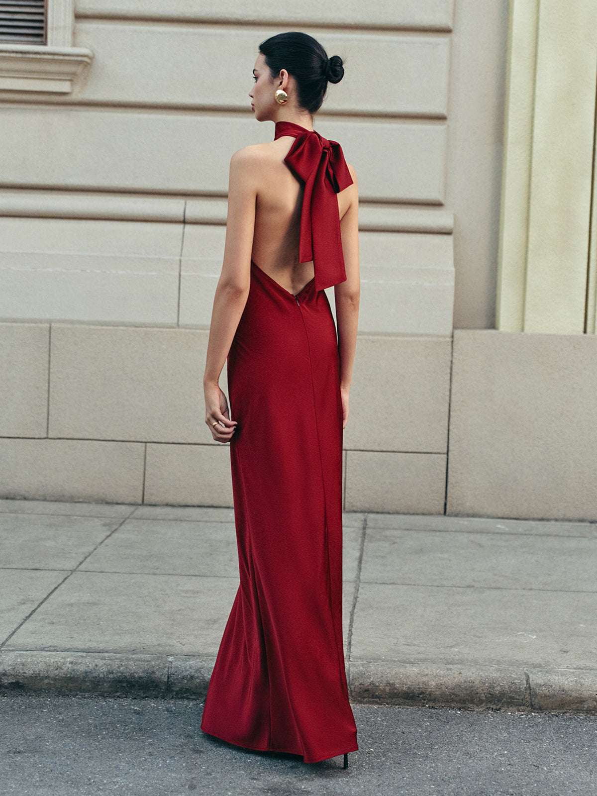 Open Back Satin Halter Dress Elegant Evening Wear