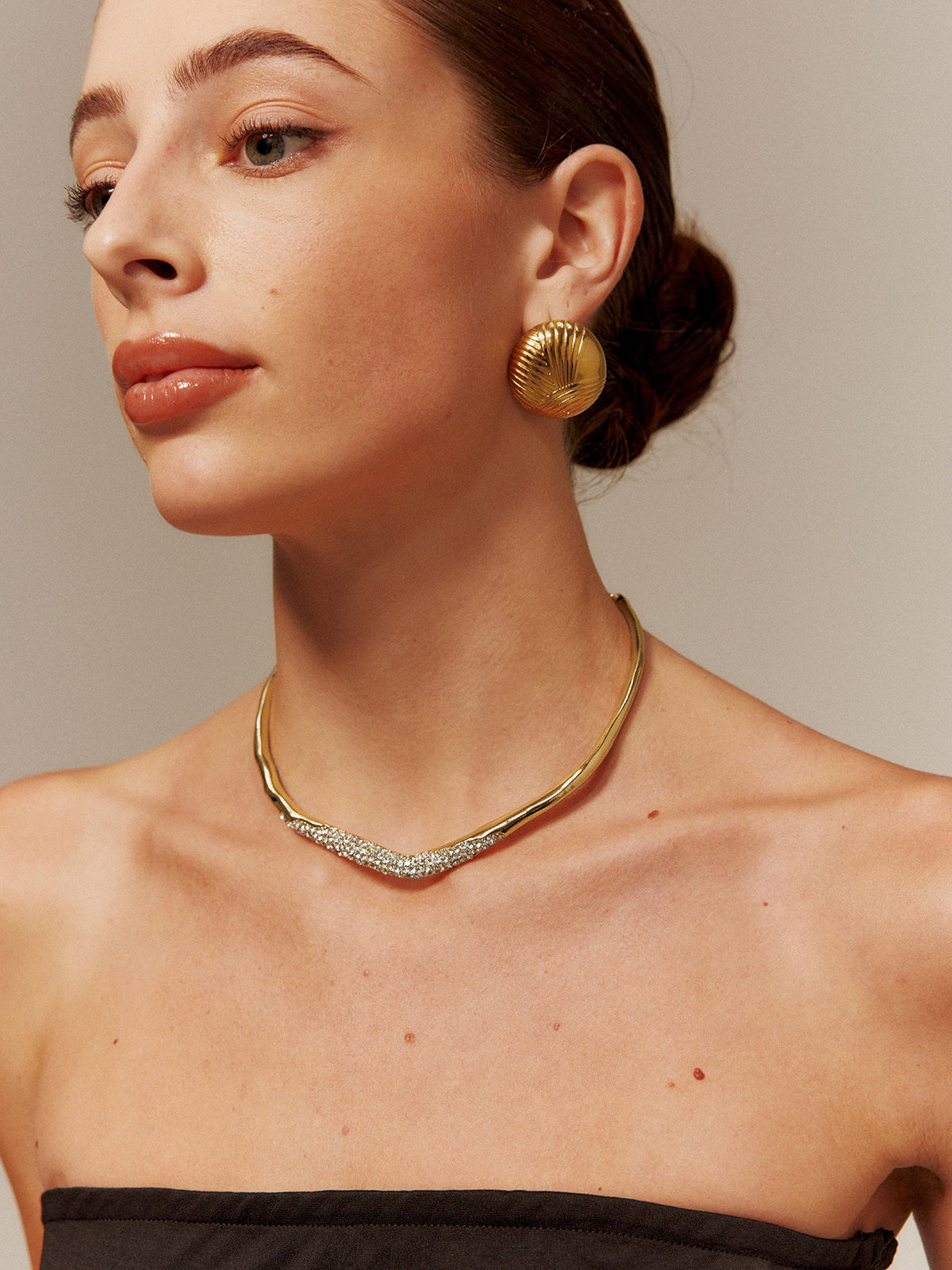 Irregular Ziron Choker Necklace Trendy Statement Piece for Women