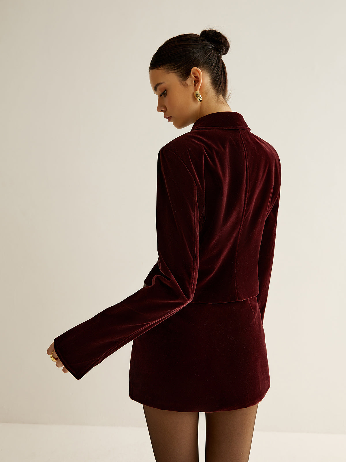 Velvet Lapel Short Blazer for Women Elegant Casual Style