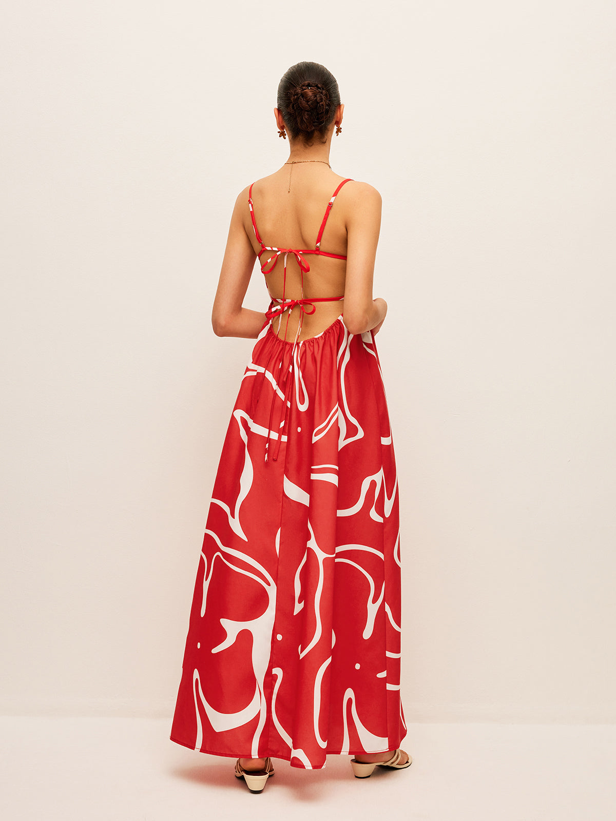Printed Back Tie Detail Dress with Elegant Floral Pattern