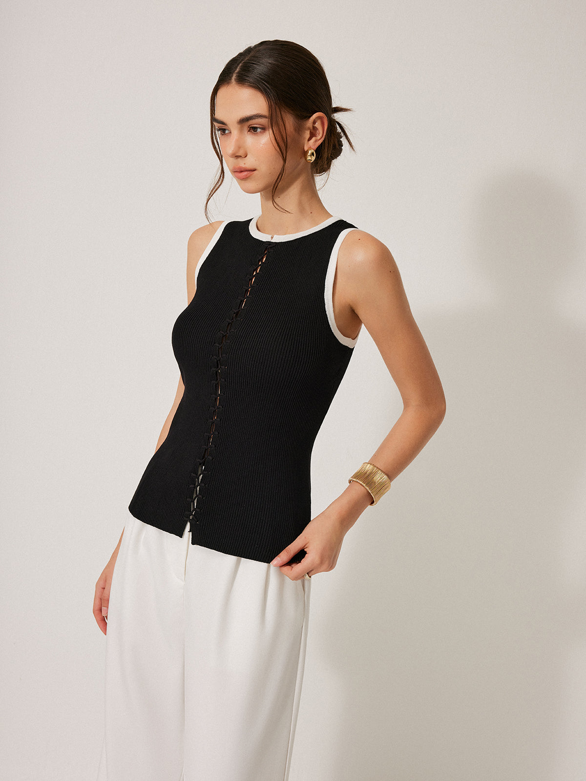 Color Block Knit Lace-Up Stylish Women's Vest Sweater