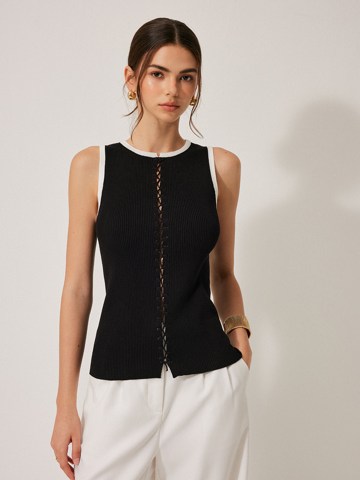Color Block Knit Lace-Up Stylish Women's Vest Sweater