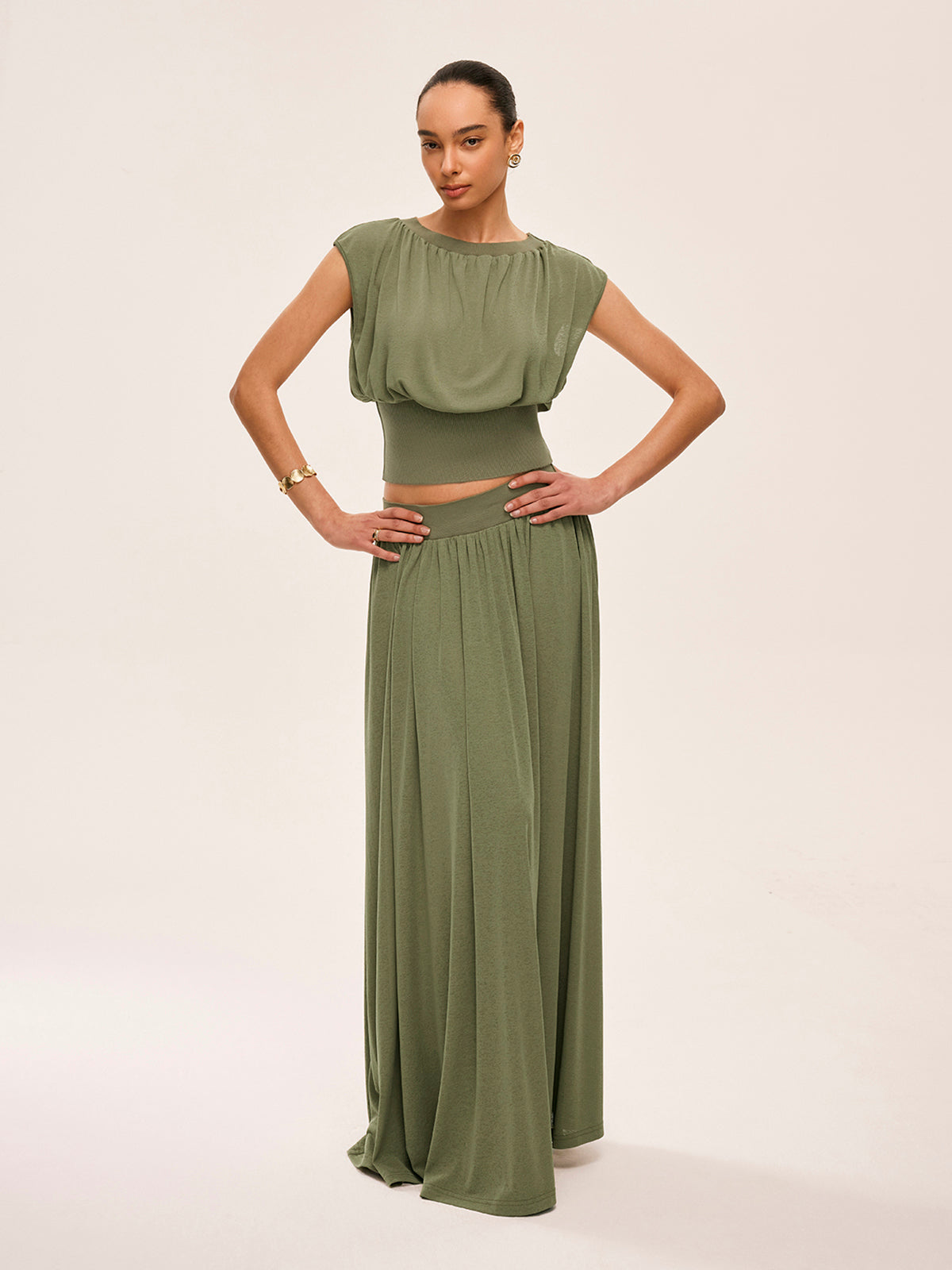 Gathered Waist Top With Flowy Skirt Set for Elegant Evening Wear