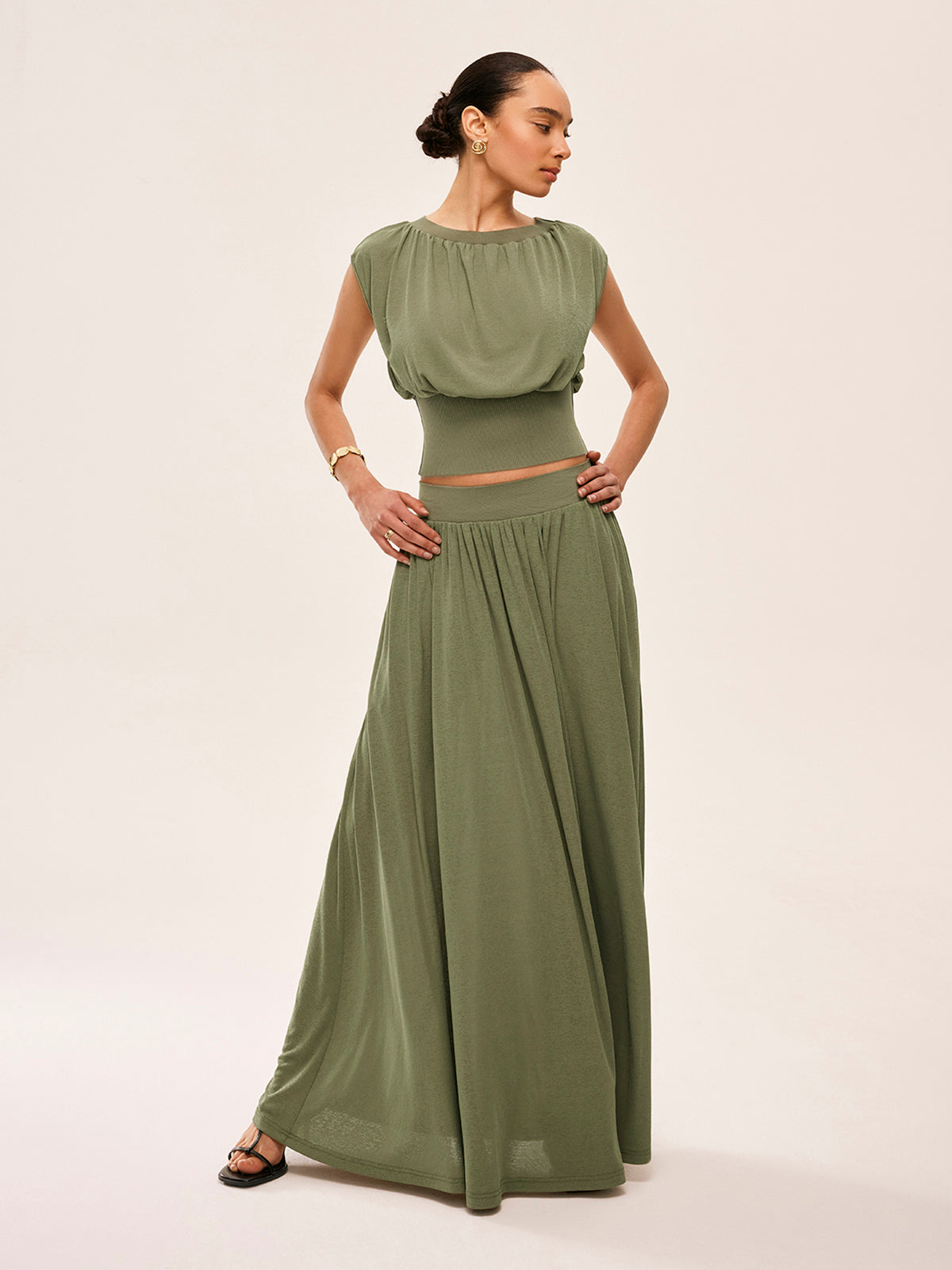 Gathered Waist Top With Flowy Skirt Set for Elegant Evening Wear