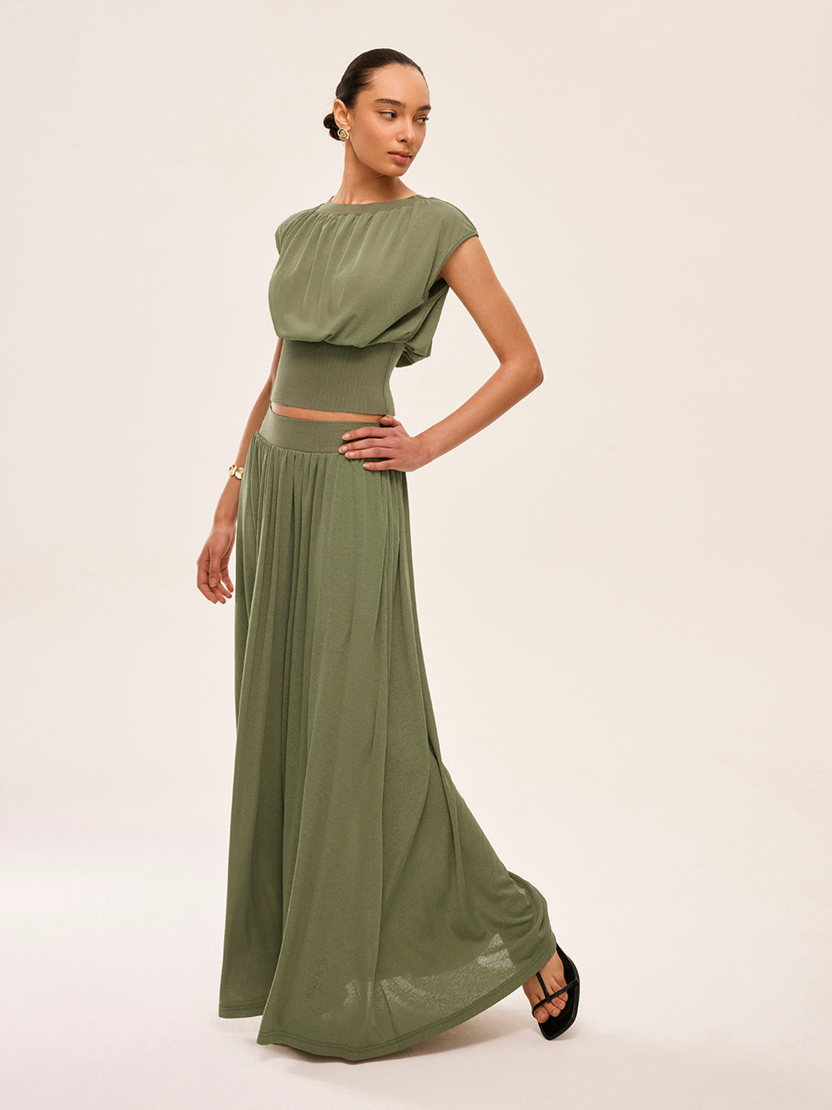 Gathered Waist Top With Flowy Skirt Set for Elegant Evening Wear