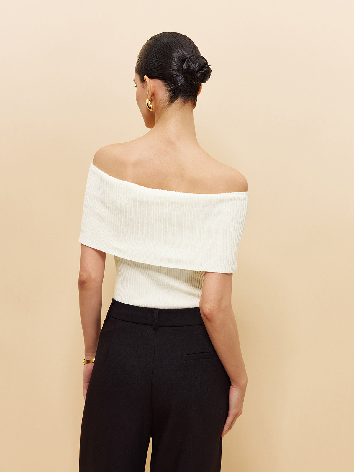 Off-Shoulder Chain Detail Ribbed Knit Top for Women Casual Wear