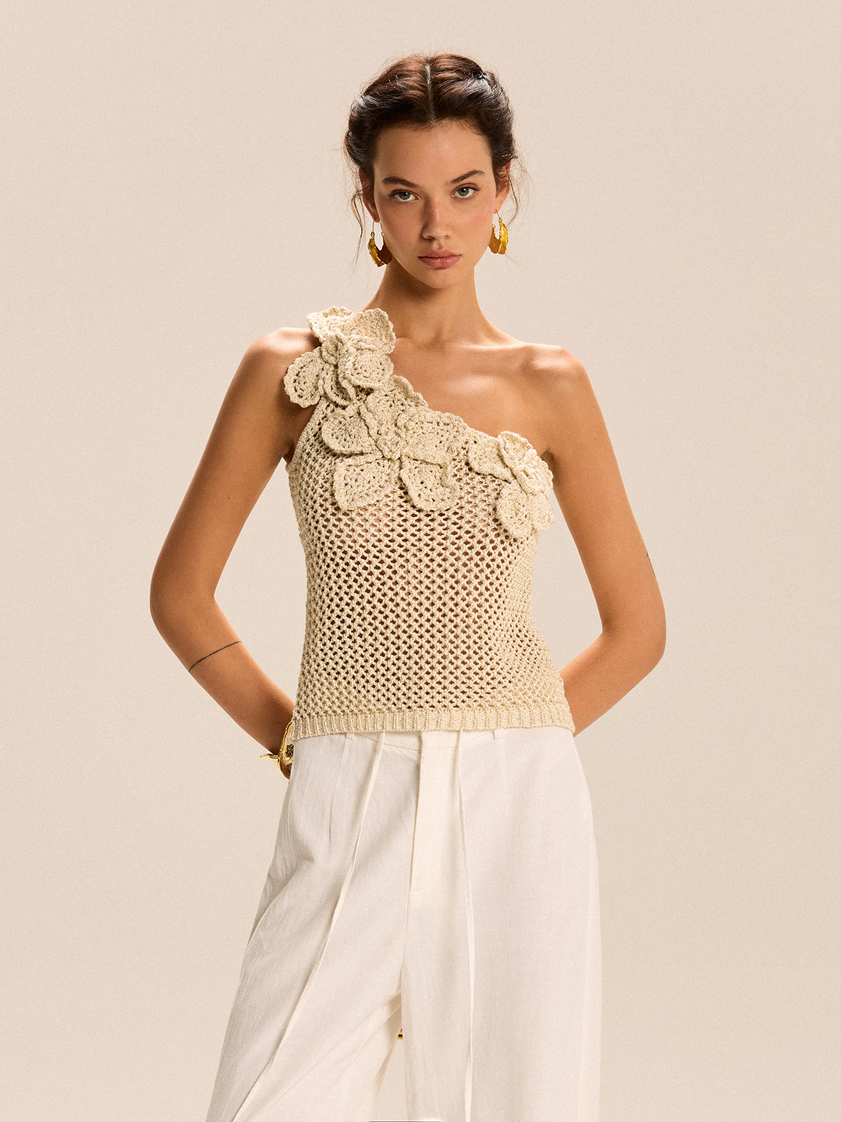 One-Shoulder Floral Crochet Knit Top with Elegant Lace Detail