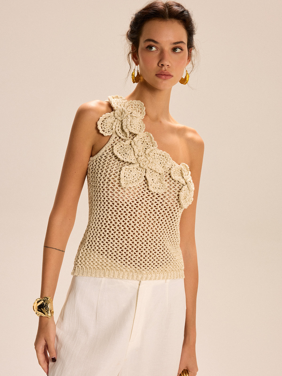 One-Shoulder Floral Crochet Knit Top with Elegant Lace Detail