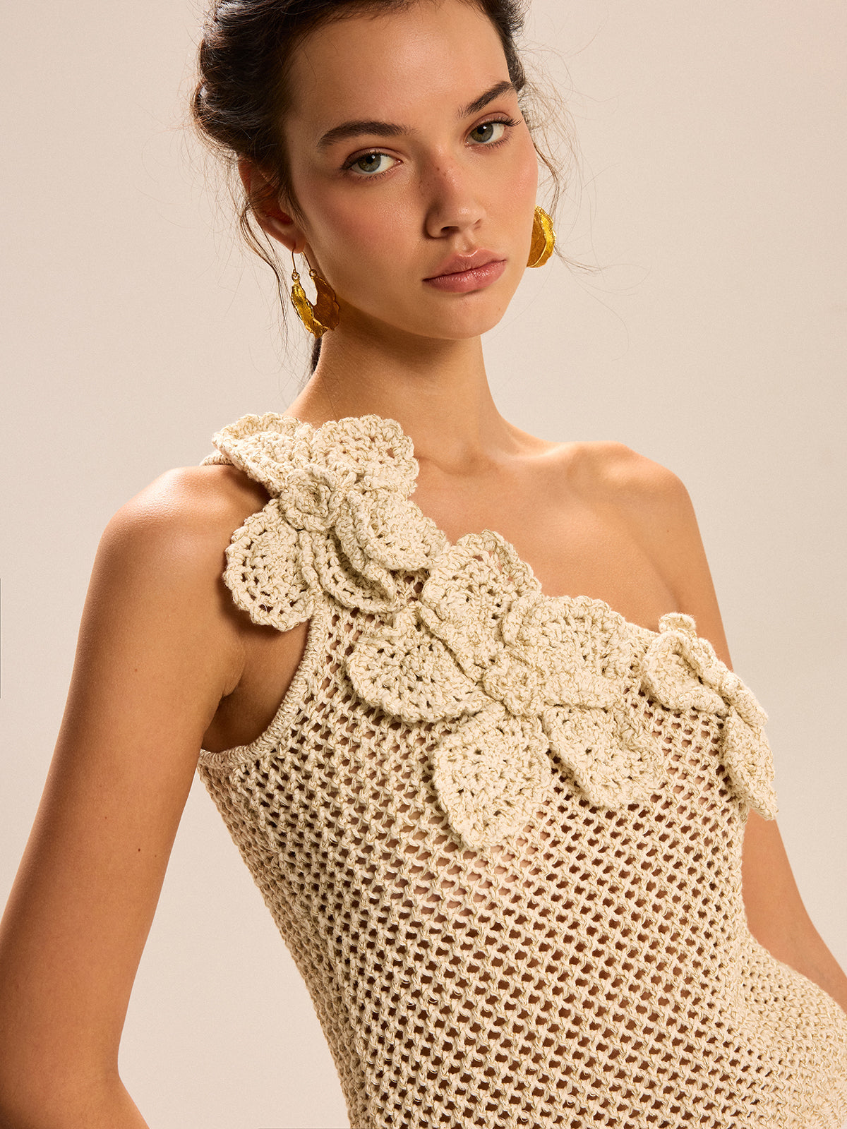 One-Shoulder Floral Crochet Knit Top with Elegant Lace Detail