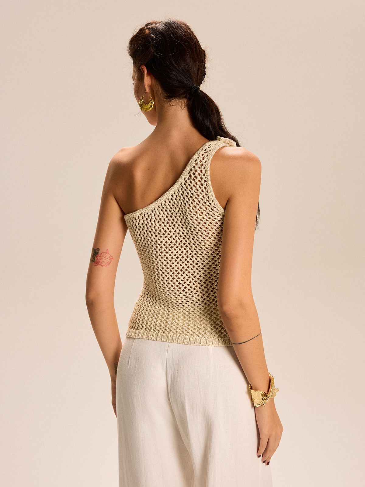 One-Shoulder Floral Crochet Knit Top with Elegant Lace Detail