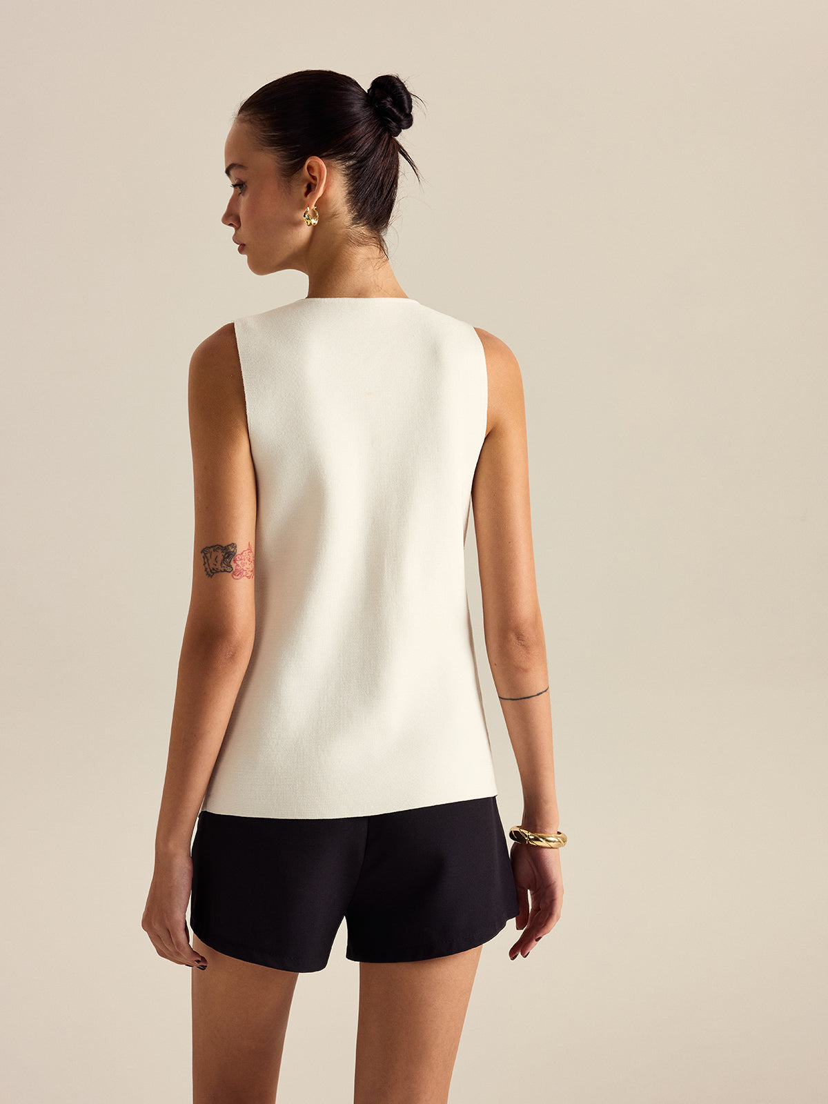 Metal Decor Sleeveless Vest for Stylish Layering Options