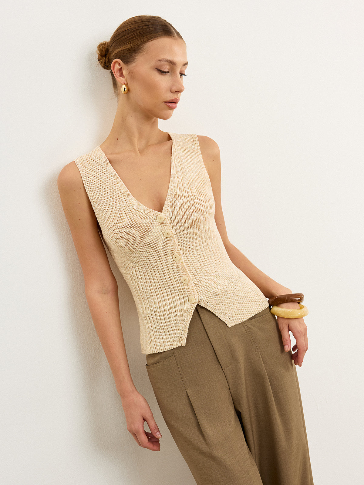 Knit Button-Front Vest Lightweight Sleeveless Cardigan