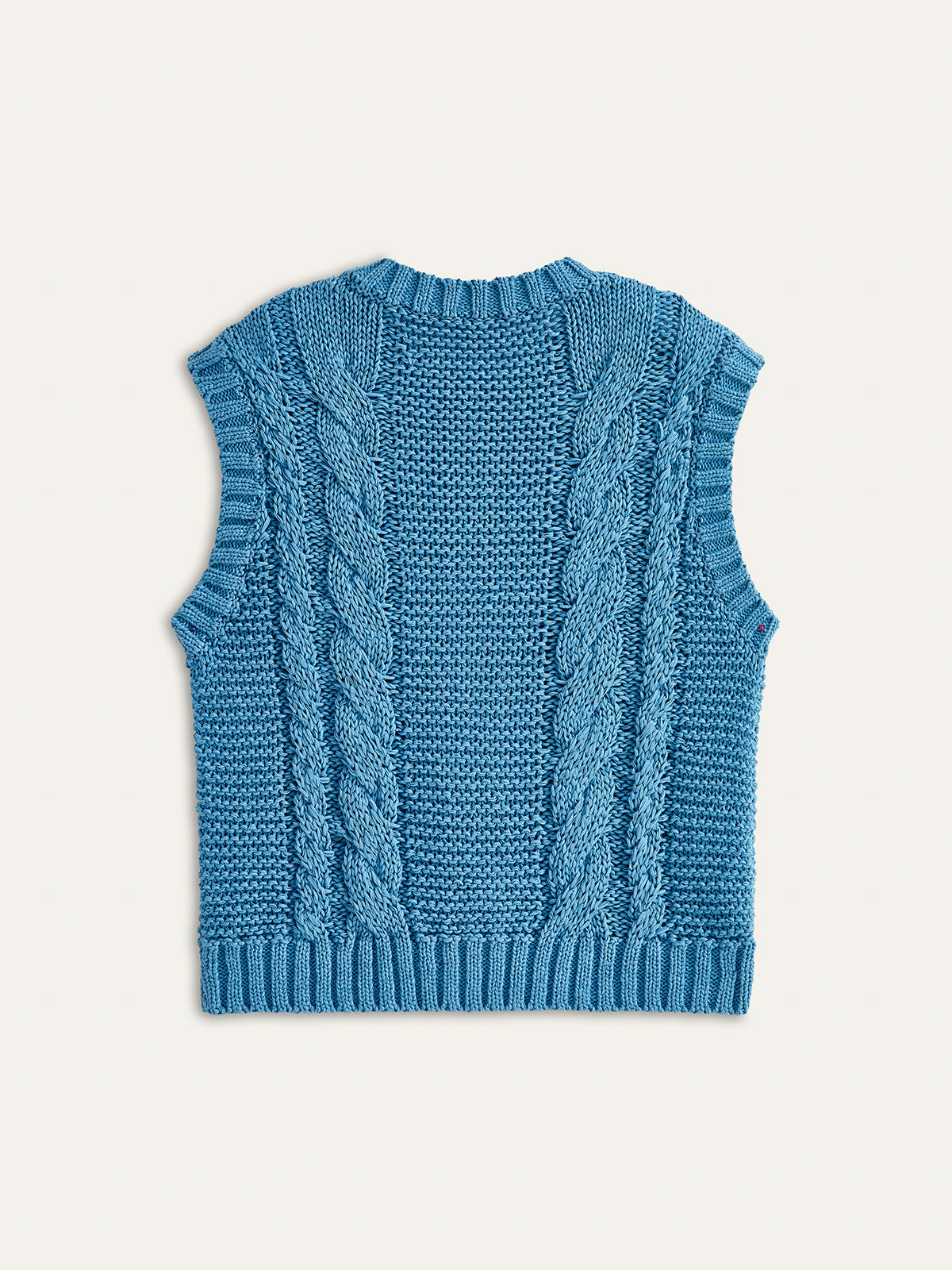 Cable-Knit Sleeveless Buttoned Vest for Layering Essential