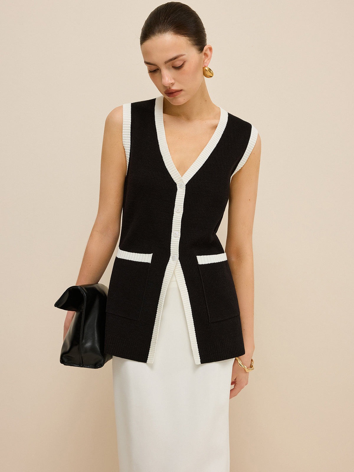 Contrast Trim V-Neck Knit Vest with Button Detail