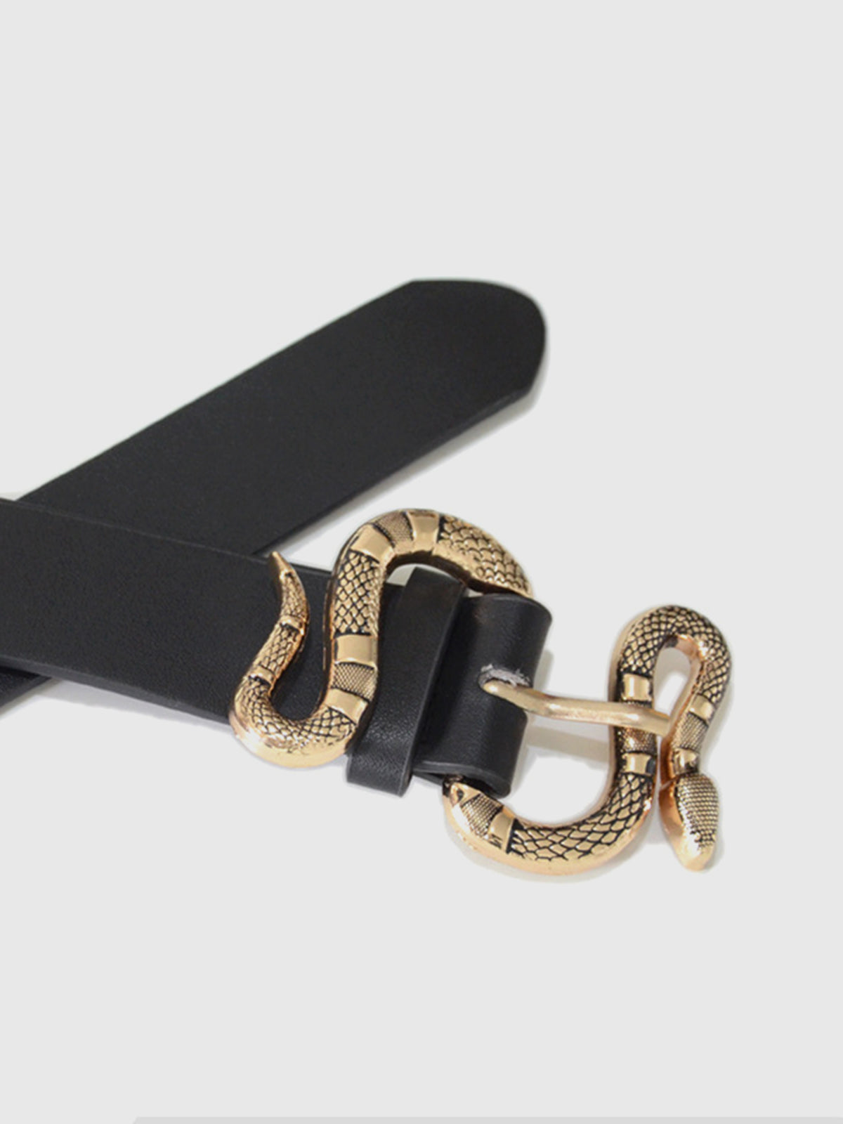 Snake Buckle Leather Belt for Stylish Casual Wear
