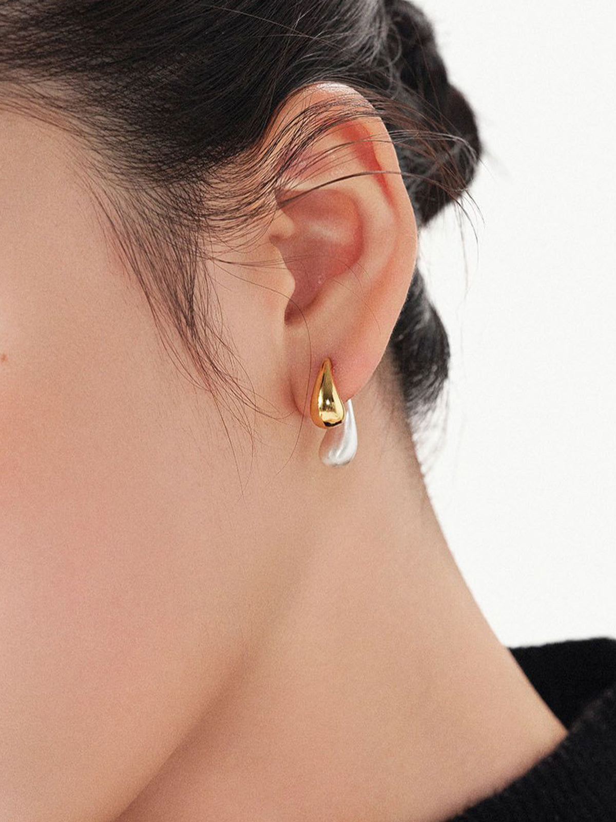 Two-Tone Water Drop Earrings Elegant Modern Handcrafted Jewelry