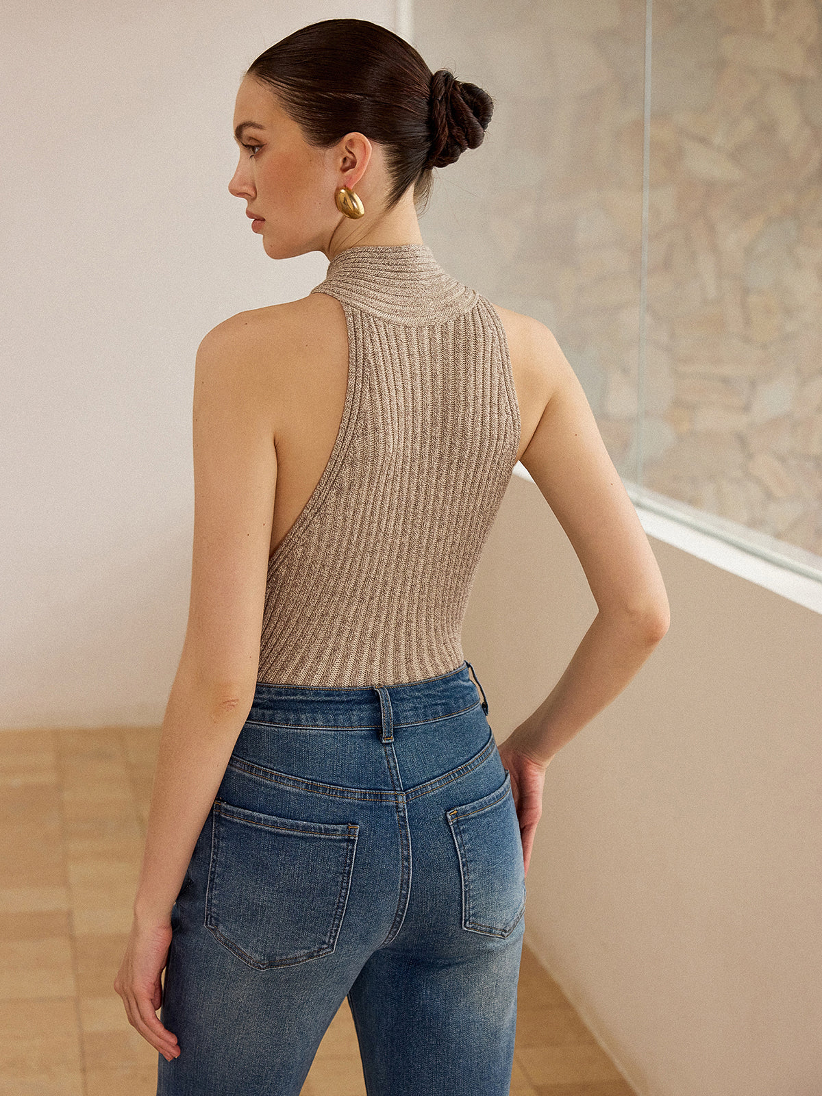 Cross-Strap Halter Neck Knit Top for Women, Sleeveless Comfort Fit
