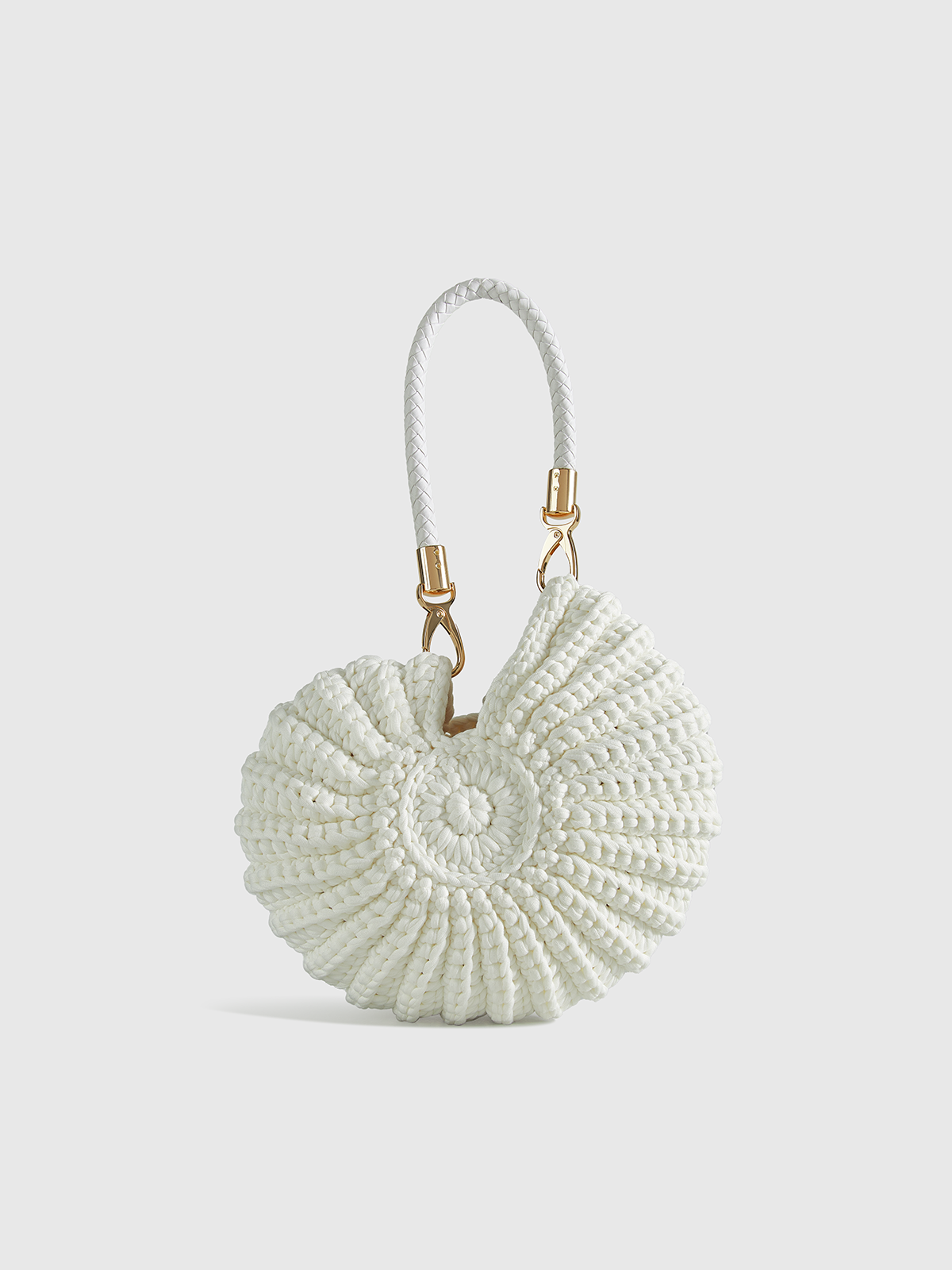Crocheted Conch-Shaped Handbag Unique Beach-Style Accessory