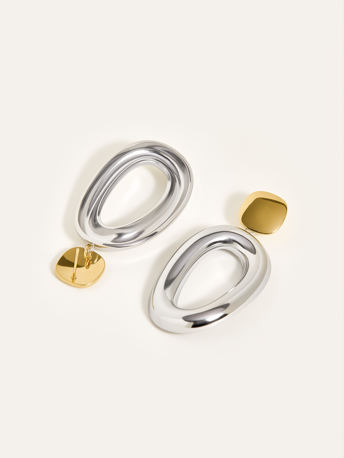 Two-Tone Smooth Oval Drop Earrings for Elegant Evening Wear