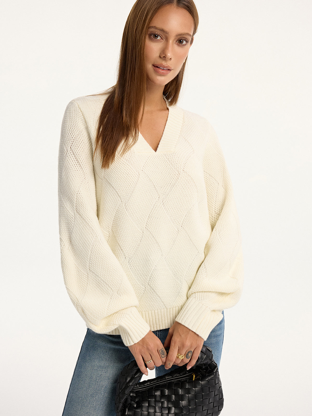 Wool-Blend Argyle Textured V-Neck Sweater for Men, Classic Style