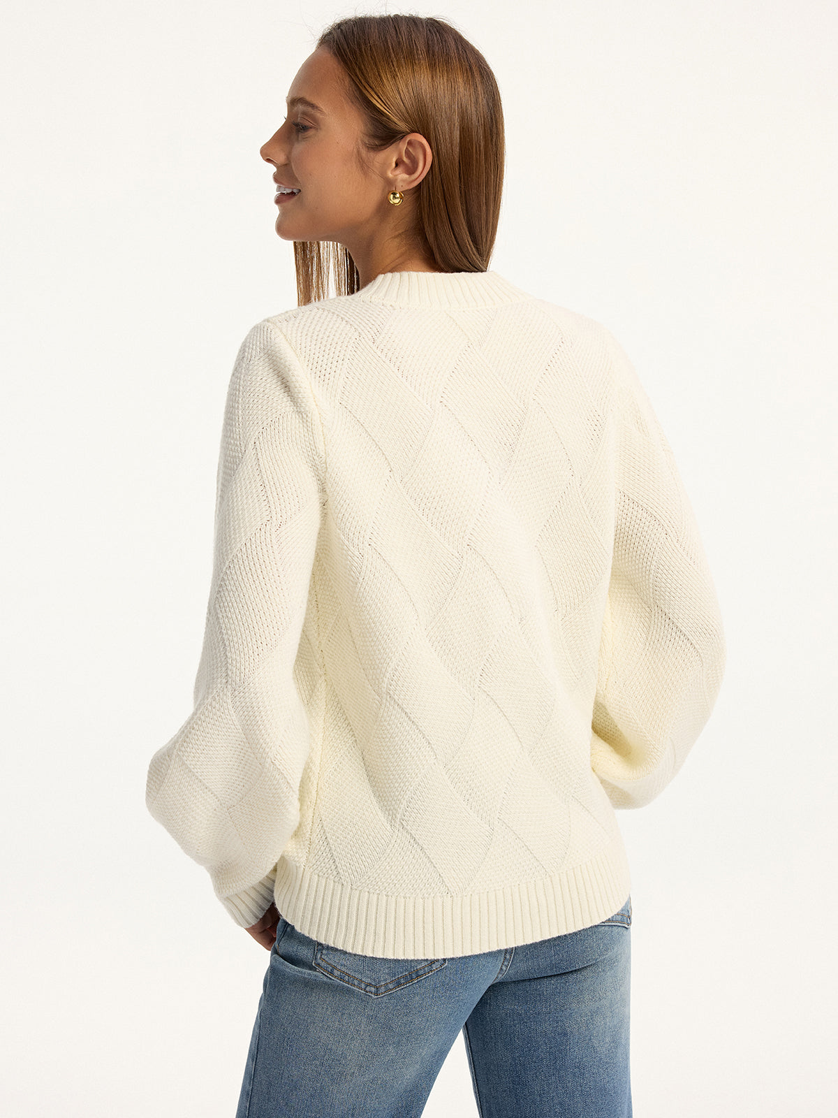 Wool-Blend Argyle Textured V-Neck Sweater for Men, Classic Style