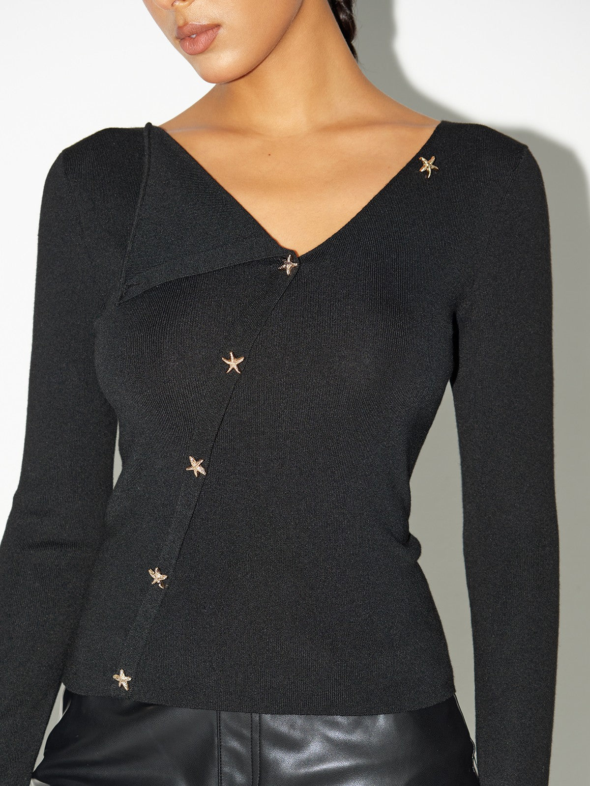 Asymmetric Star-Button Knit Top for Women Casual Wear