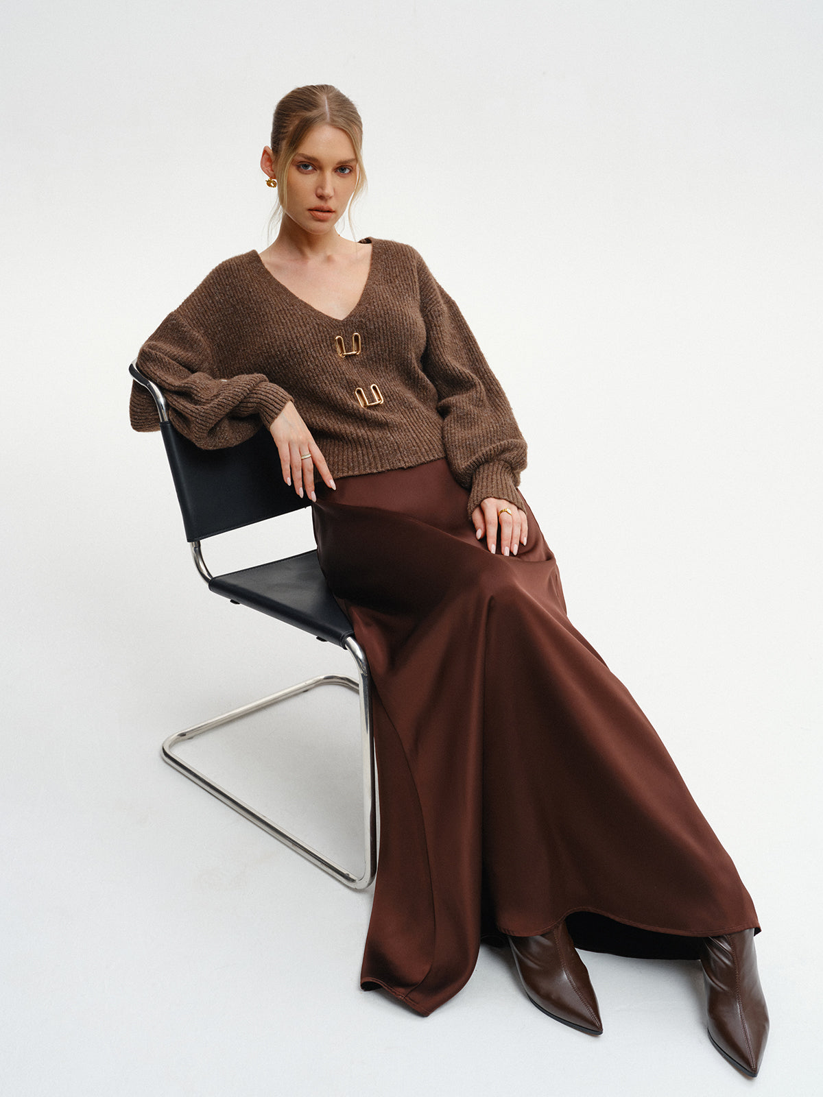 Wool-Blend V-Neck Sweater for Casual Wear Essentials
