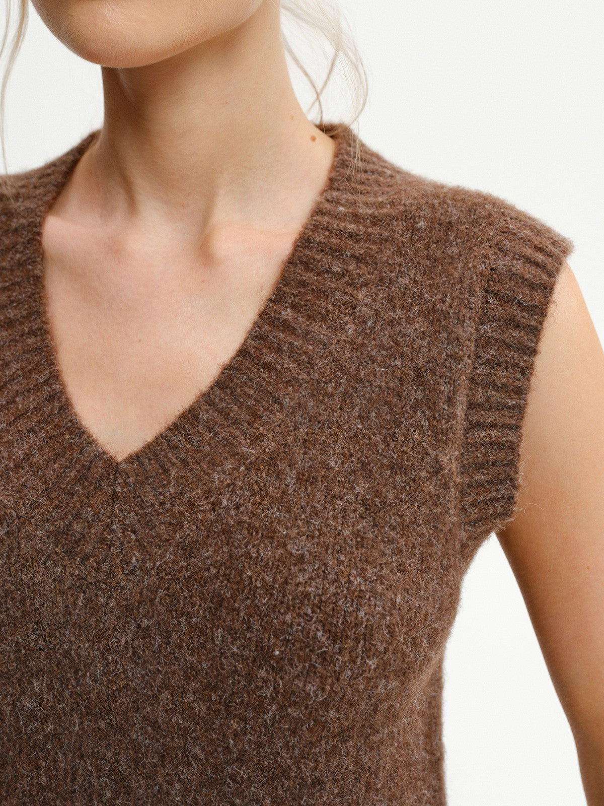 Wool-Blend V-Neck Sweater Vest for Layering Comfort