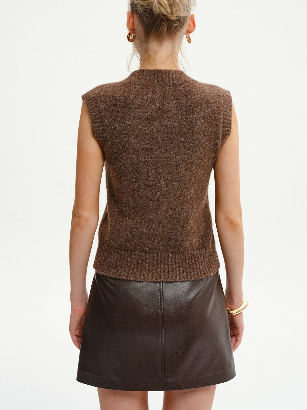 Wool-Blend V-Neck Sweater Vest for Layering Comfort