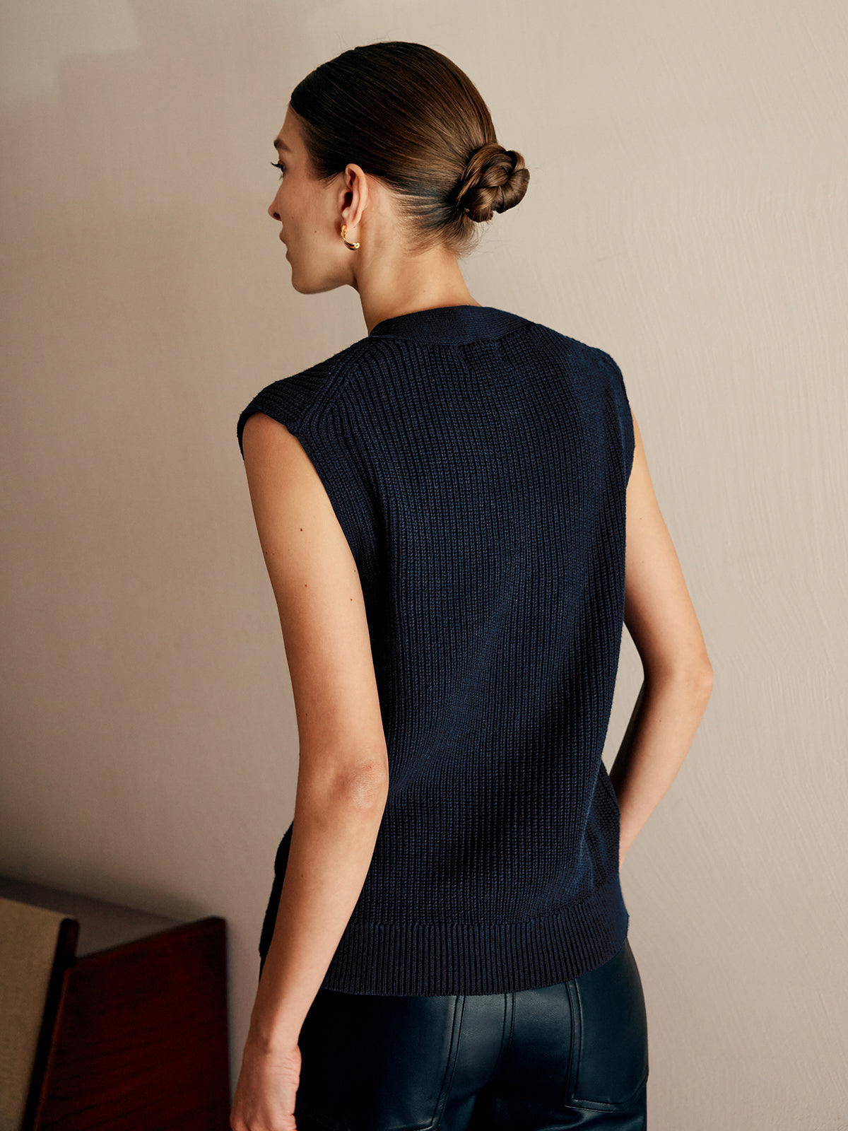 Cotton Blends Ribbed Sweater Vest for Layering Casual Style