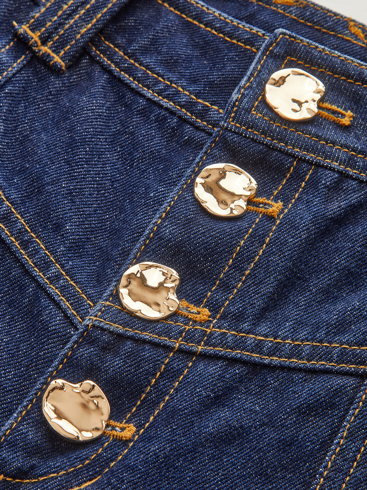 Mid-Waist Wide-Leg Button Front Jeans with Classic Denim Style