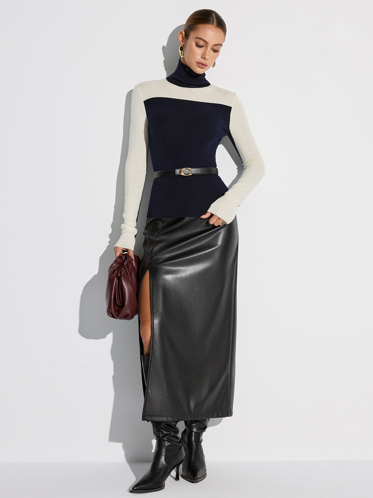 Turtleneck Two-Tone Wool Blend Knit Top for Stylish Winter Layering