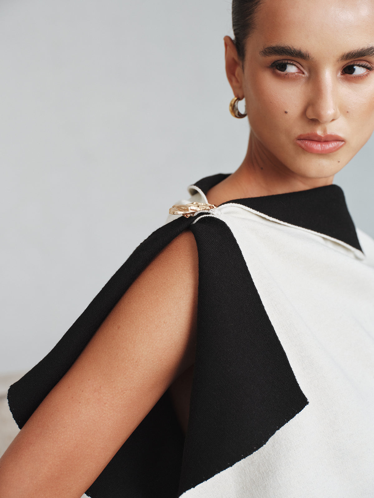 Asymmetric Color-Block Knit Top for Women Casual Wear