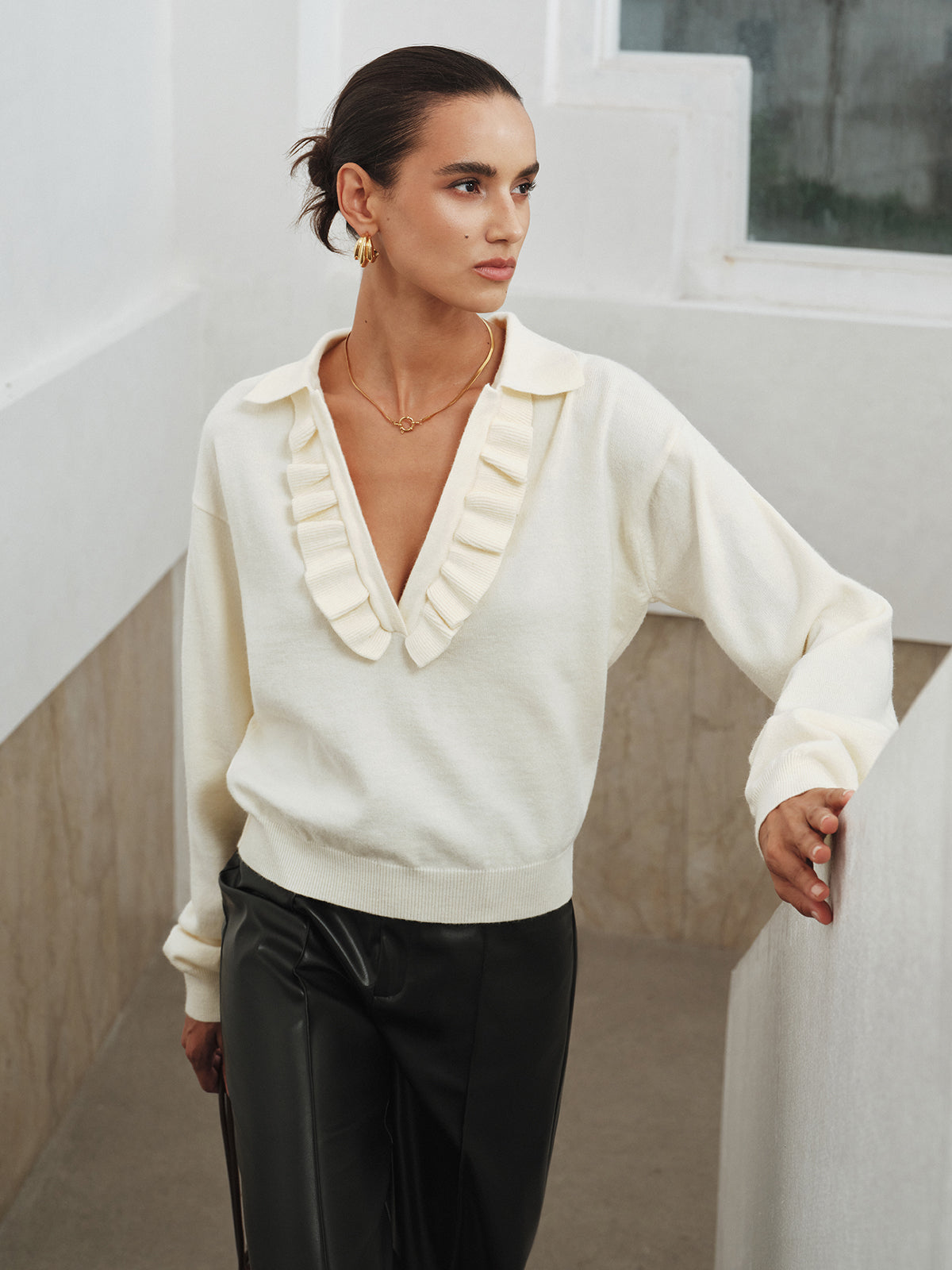 Ruffled Collared V-Neck Knit Top for Women Casual Wear