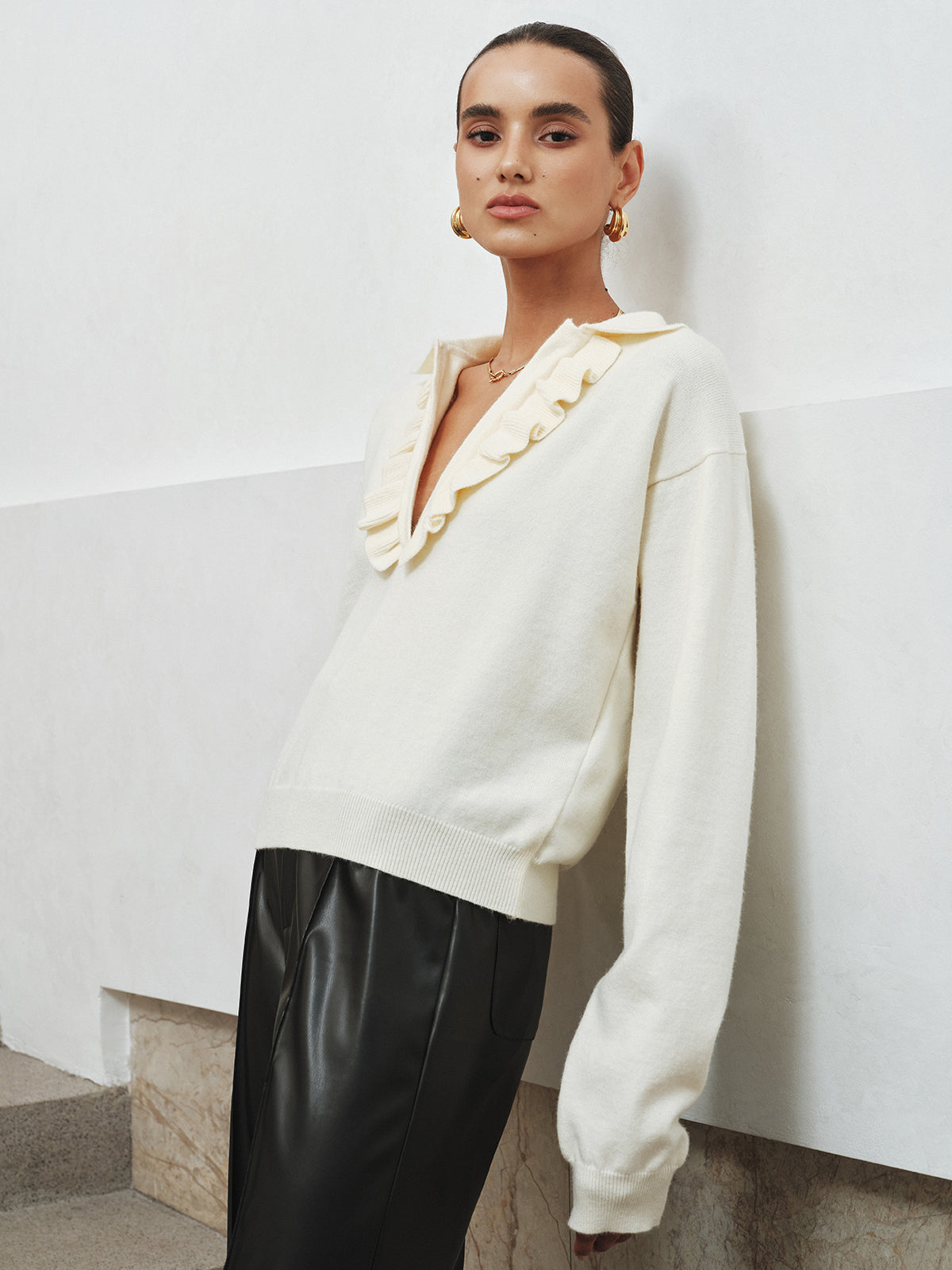 Ruffled Collared V-Neck Knit Top for Women Casual Wear