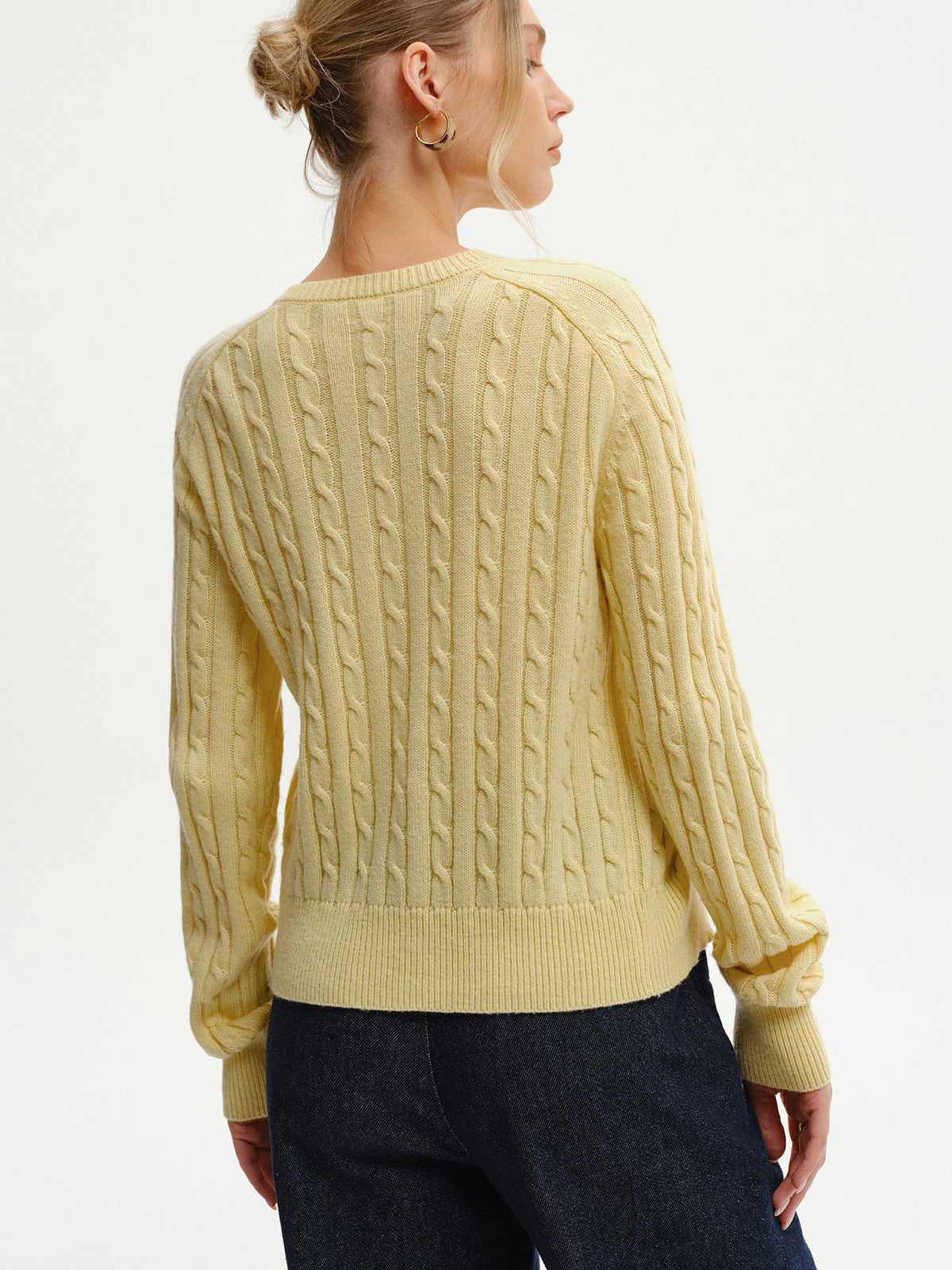 Cable-Knit Buttoned Cardigan with Pockets for Women