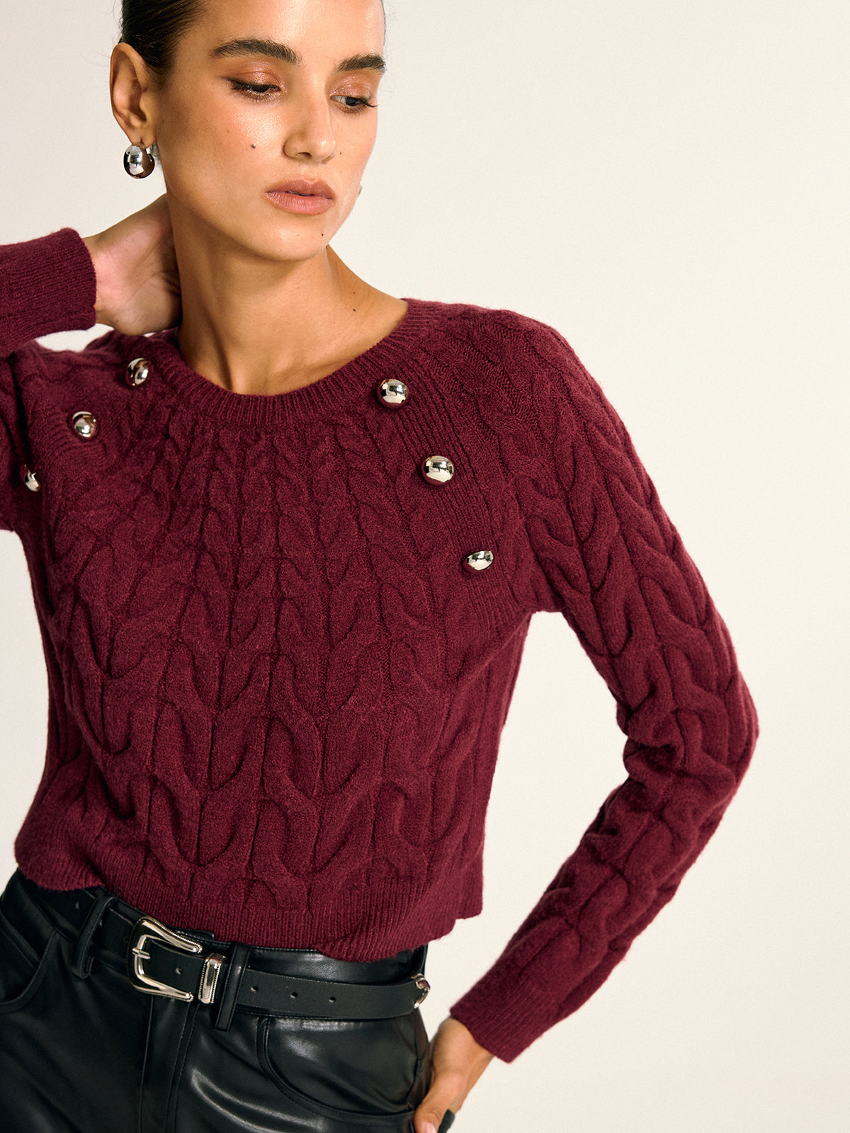 Metal Detail Cable Knit Round Neck Sweater Cozy Winter Fashion Pullover