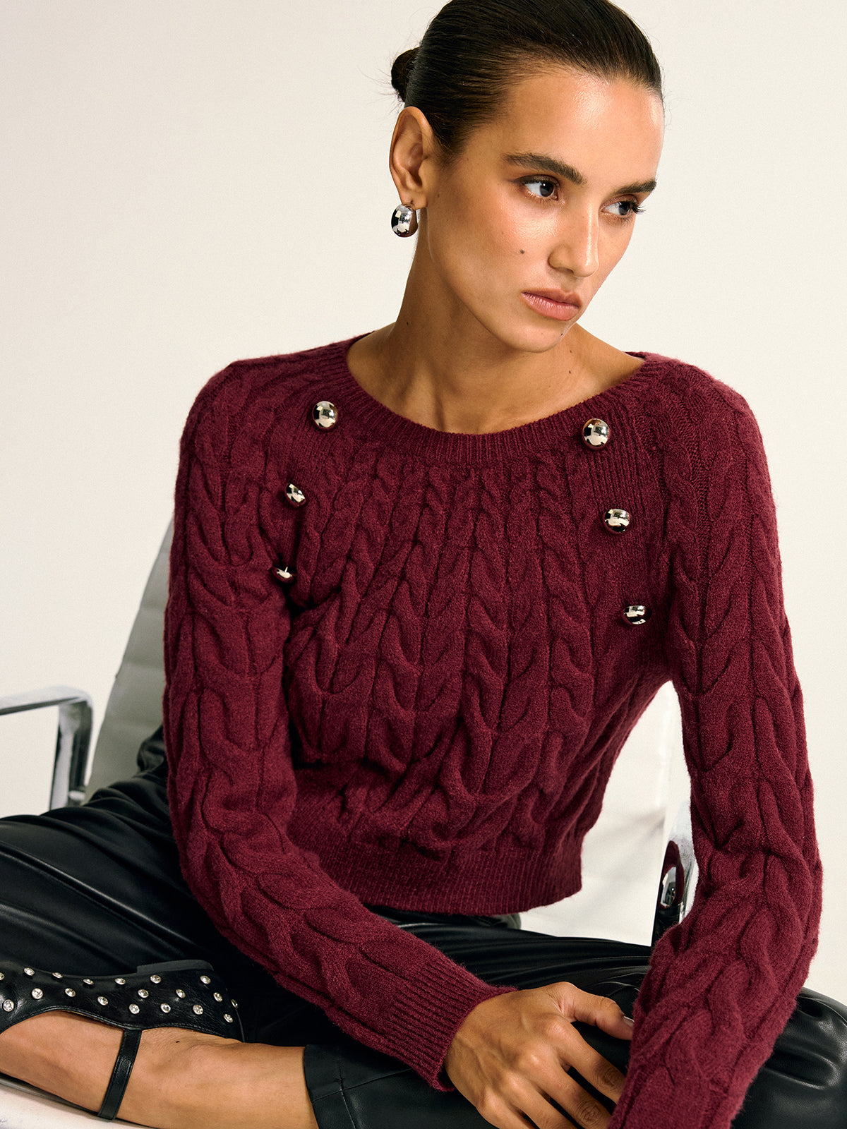 Metal Detail Cable Knit Round Neck Sweater Cozy Winter Fashion Pullover