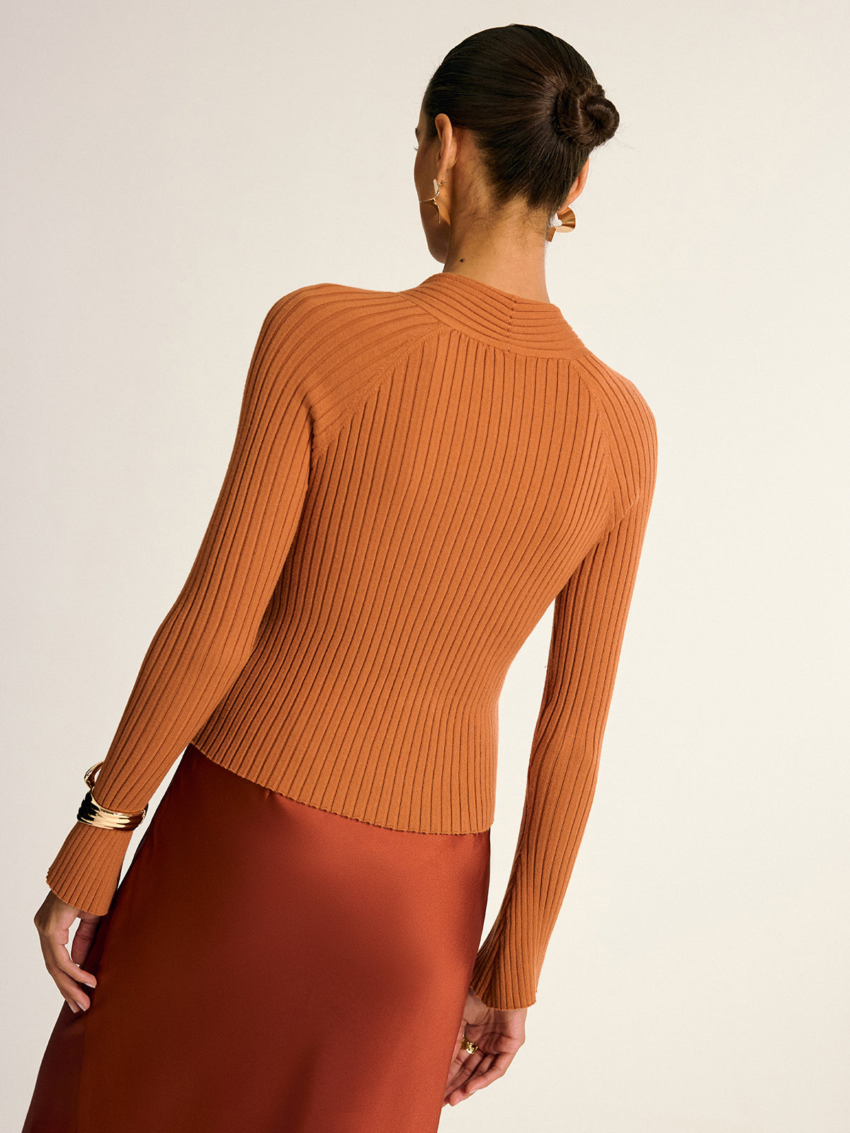 Twist Cut-Out Knit Top Comfortable Stylish Women's Casual Wear