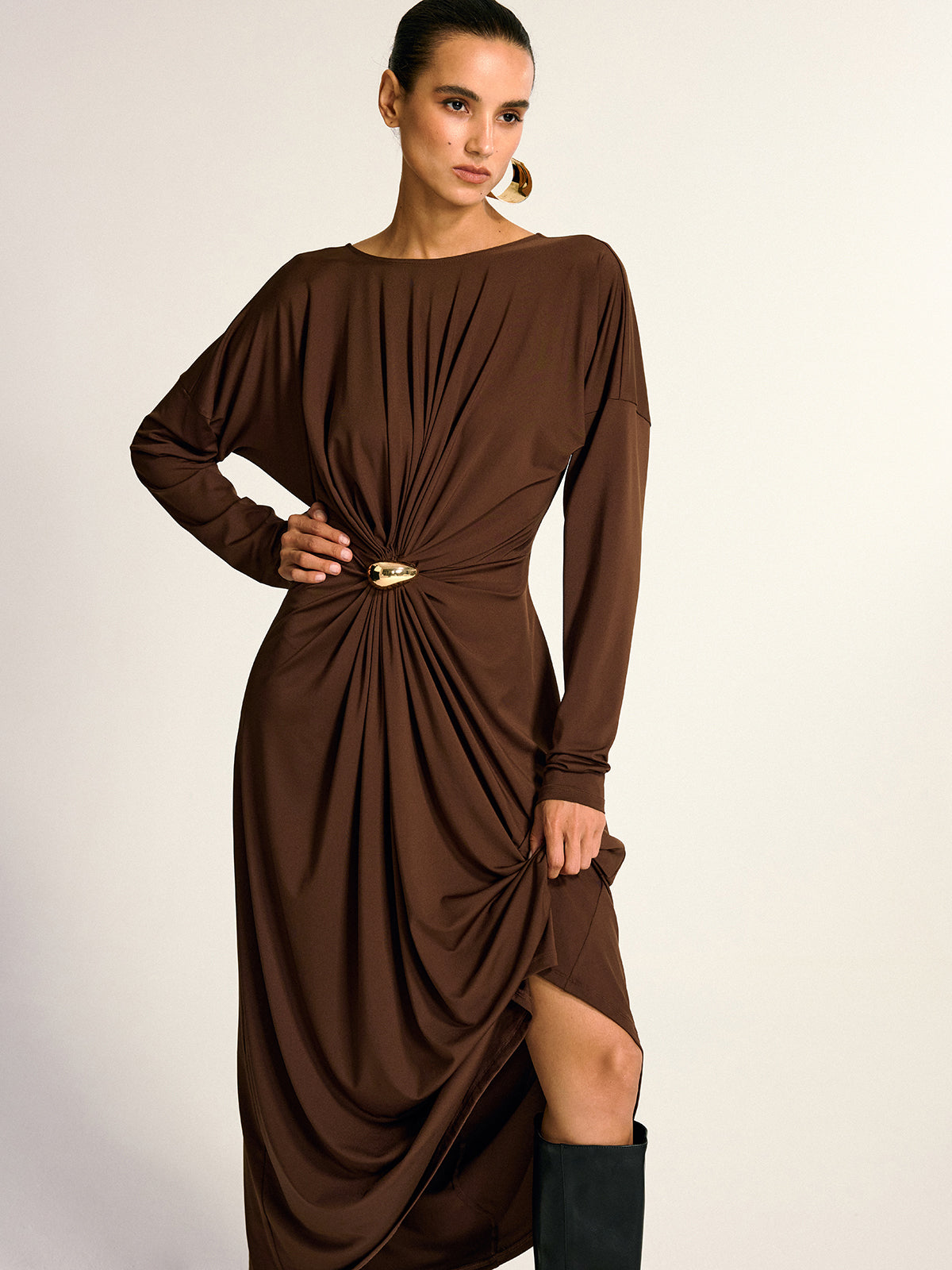 Metal Detail Draped Maxi Dress with Elegant Flowing Silhouette