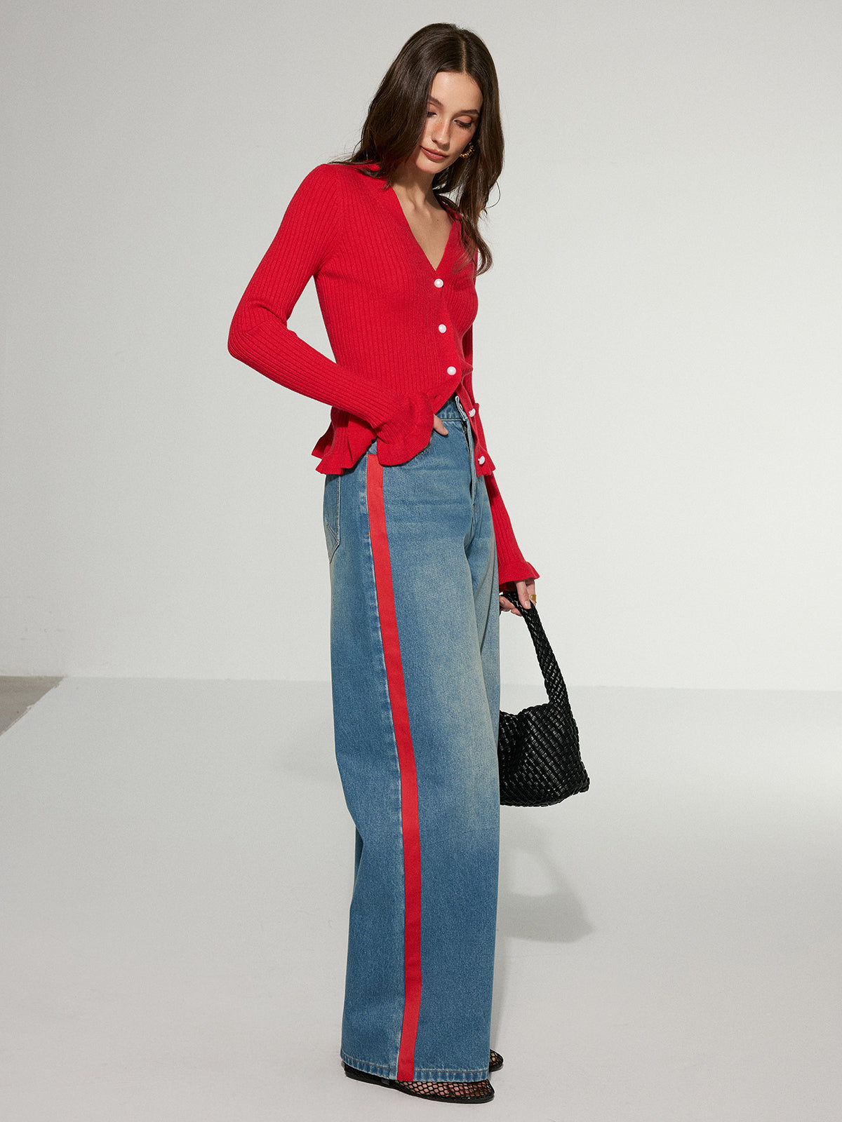 Contrast Side Striped Wide-Leg Jeans Comfort Fit Trendy Design