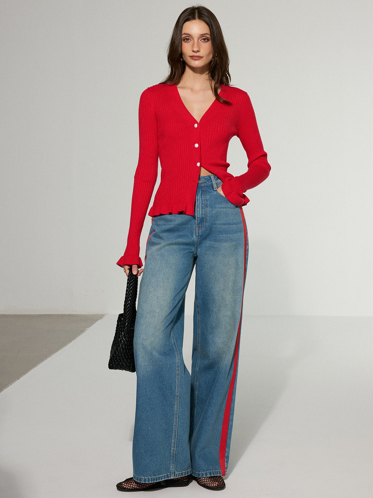 Contrast Side Striped Wide-Leg Jeans Comfort Fit Trendy Design