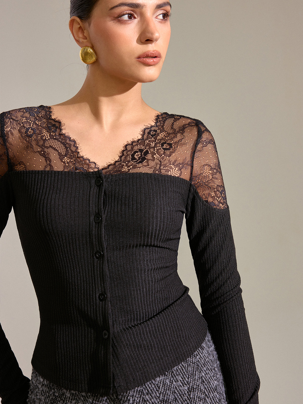 Lace Panel Ribbed Knit T-Shirt for Women Comfort Fit