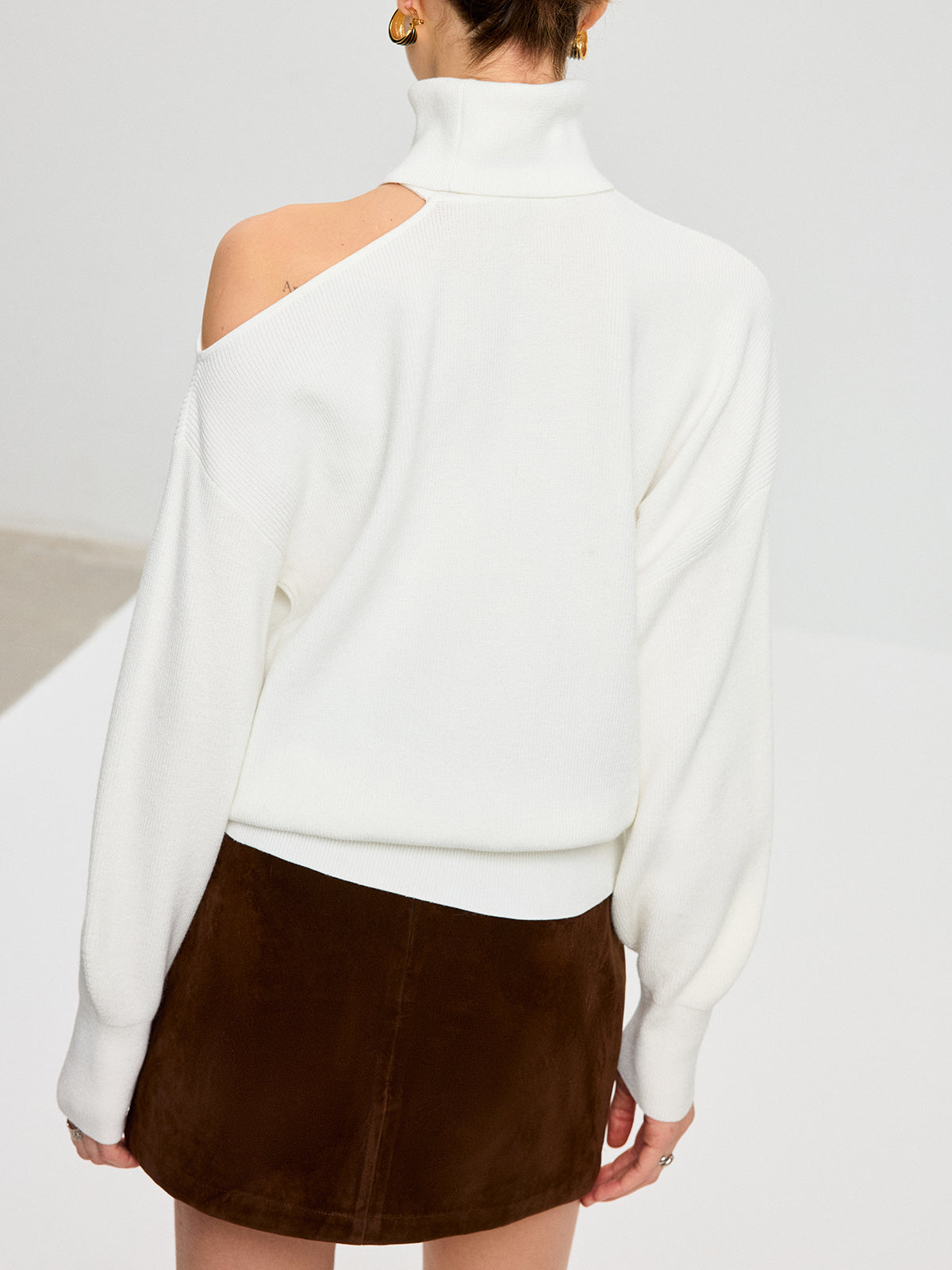 Turtleneck Cold Shoulder Wool Blend Sweater for Women Winter Fashion