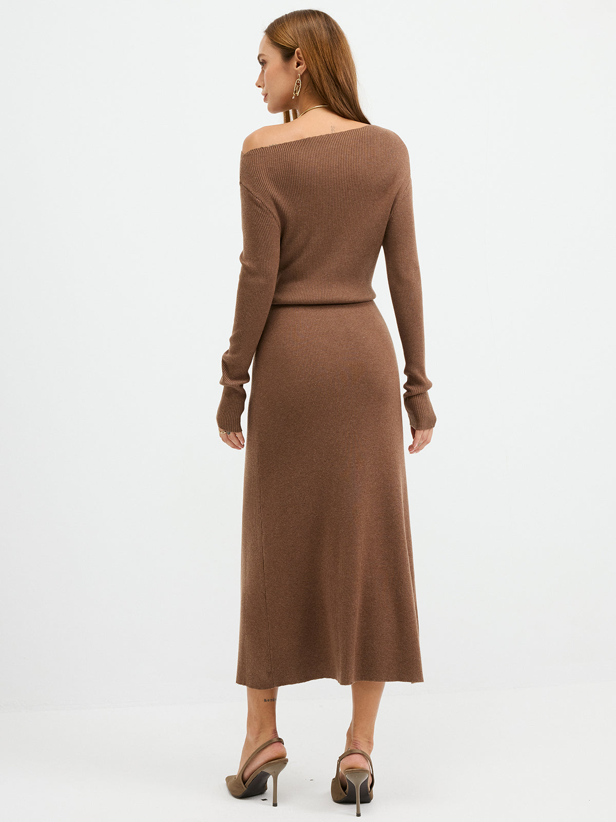 Off-Shoulder Ribbed Wool Blend Maxi Dress for Elegant Evenings