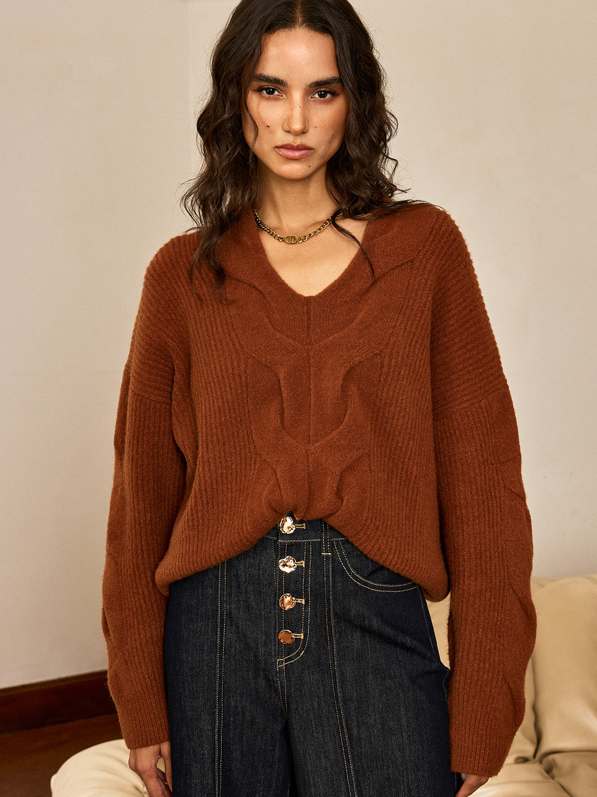 Wool Blend Textured Knit V-Neck Sweater for All Seasons Comfort